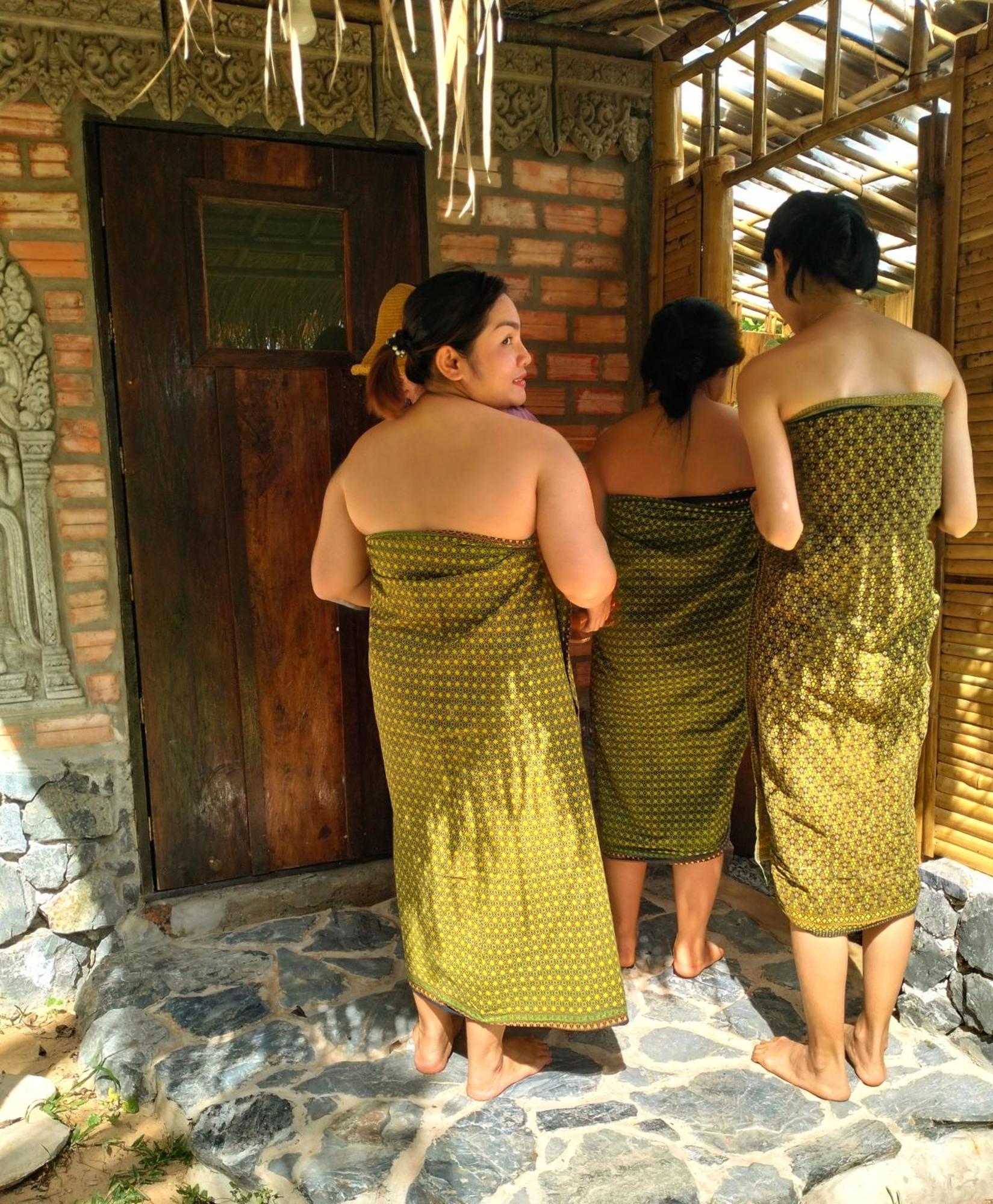 Banteay Srey Women'S Only Traditional Spa And Homestay 캄폿 외부 사진
